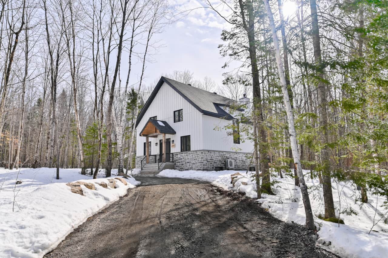 Vue du chalet extérieur - accès au chalet
