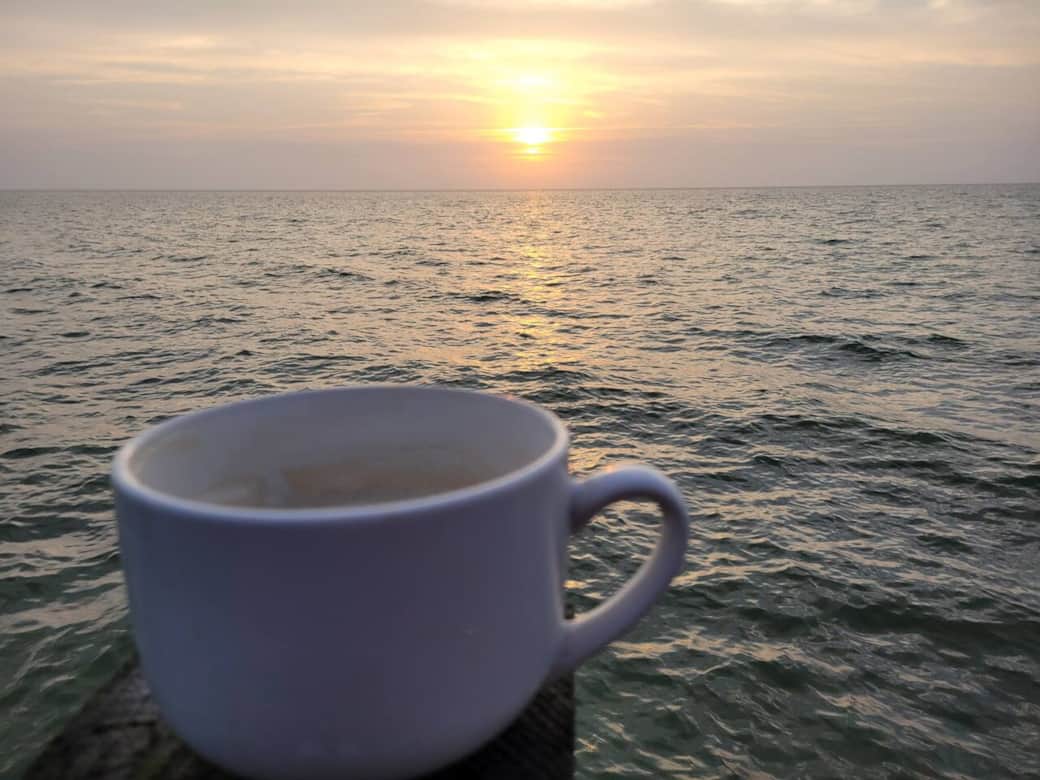Latte with a sunrise = Perfection