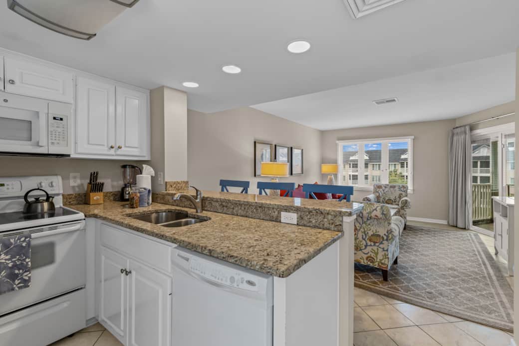 Isle of Palms; Wild Dunes; Port O' Call A302
