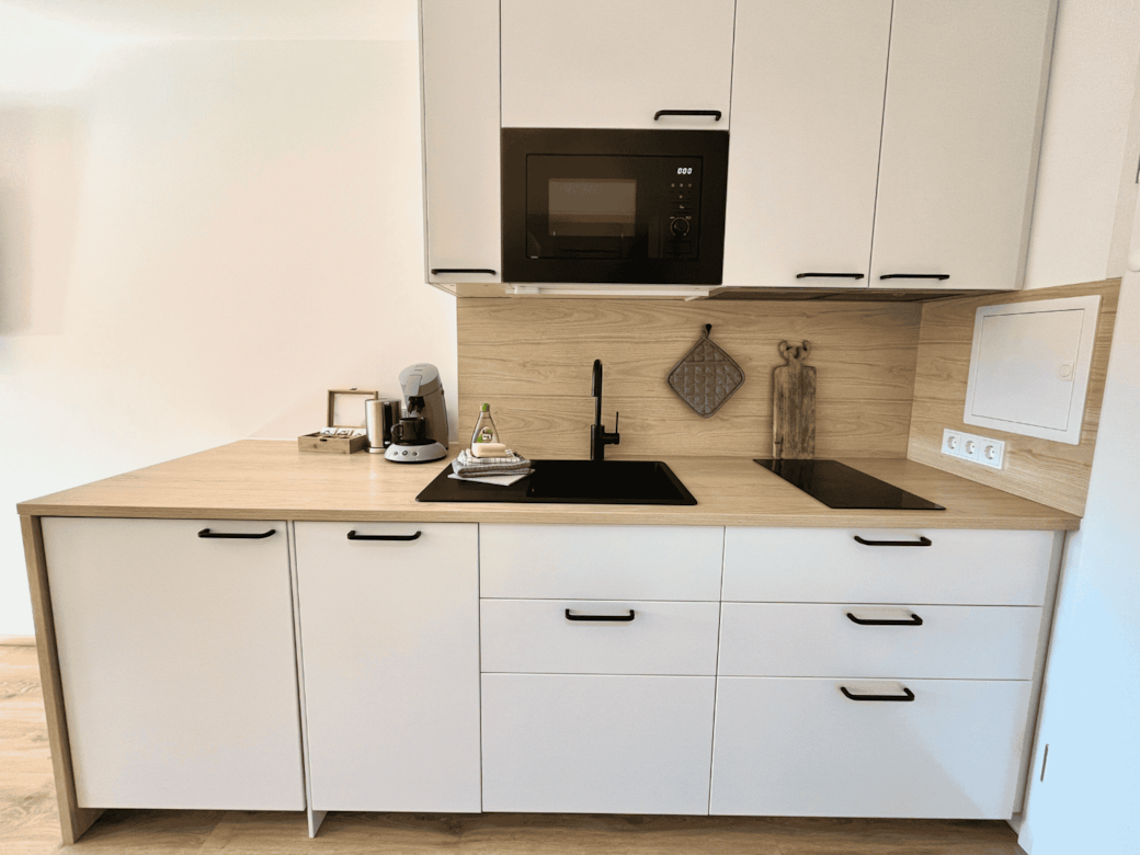 Fully equipped kitchen with dishwasher
