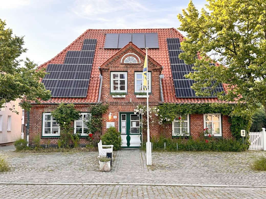 Main house from 1875