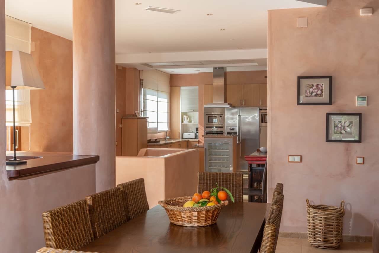 Villa Lila Dining Room-Kitchen
