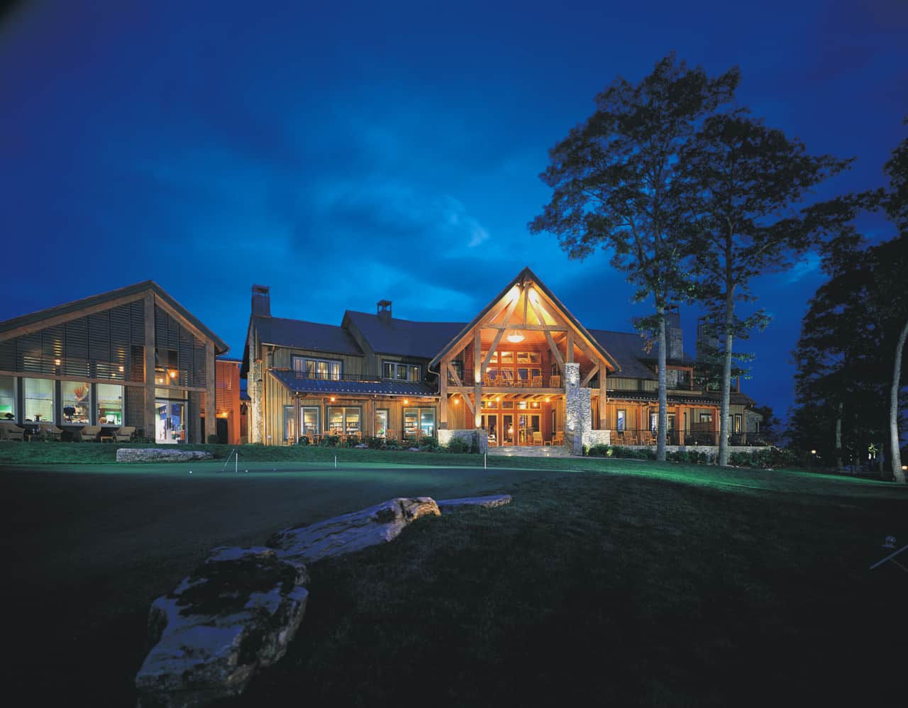 Welcome to the Falling Leaf Lodge