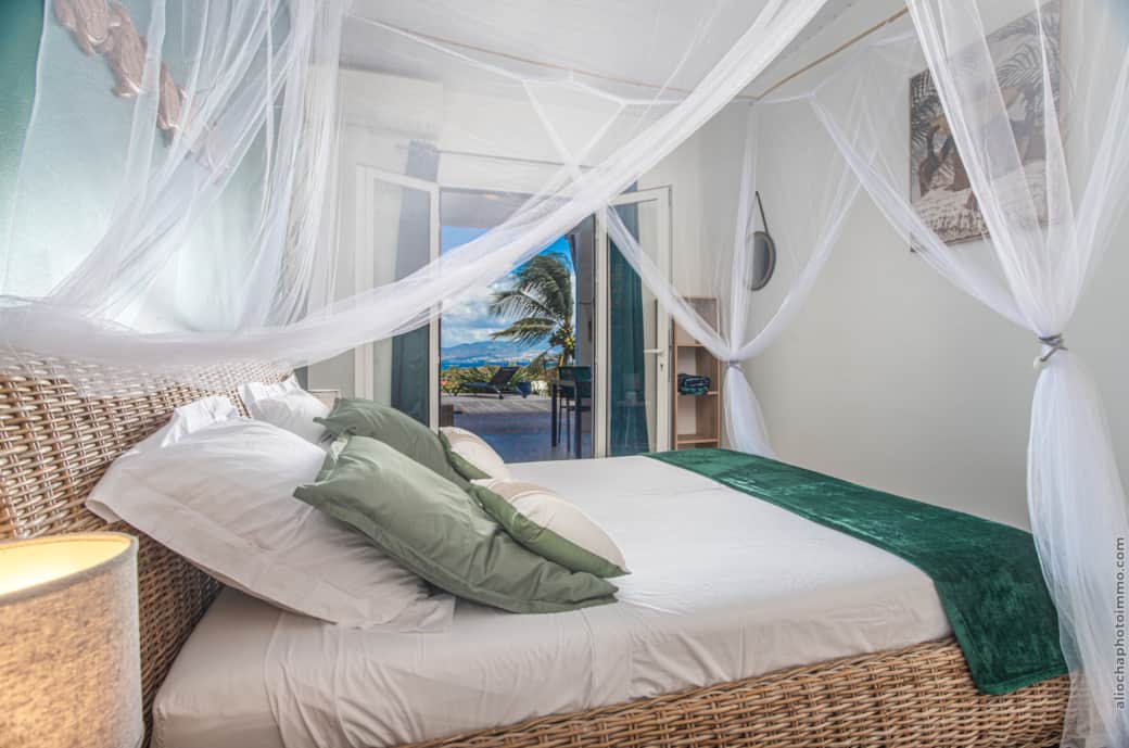 Chambre donnant sur la terrasse avec vue mer Chambre donnant sur la terrasse avec vue mer