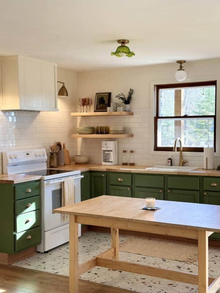 URSA MINOR Kitchen