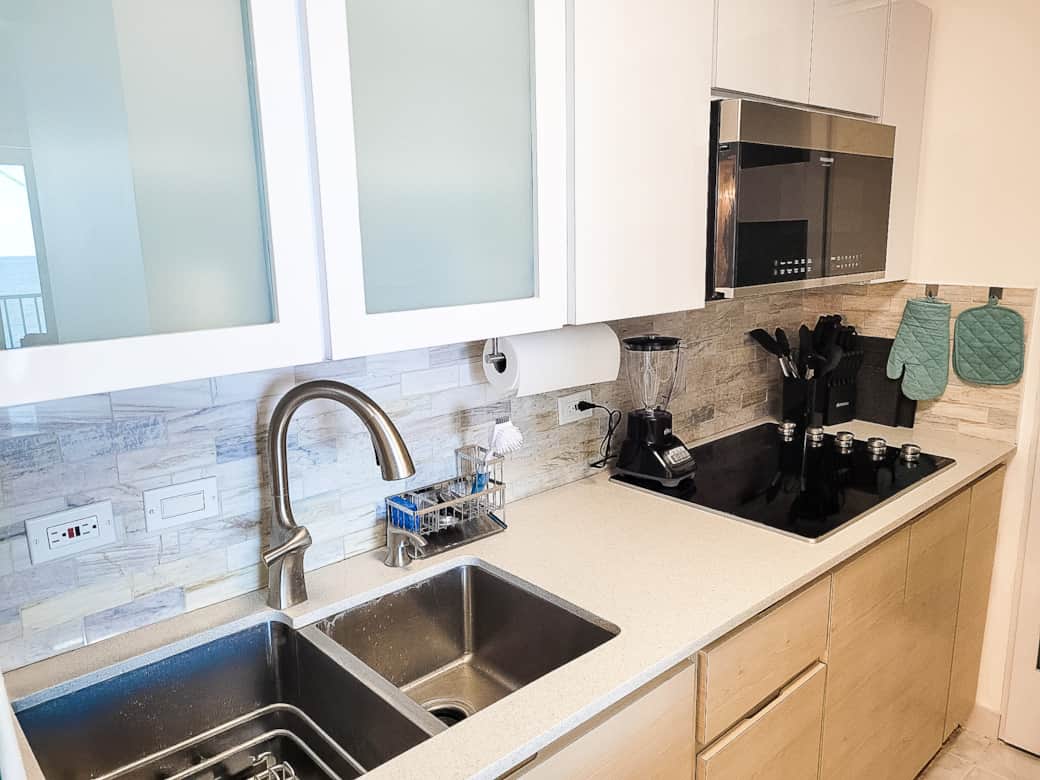 Kitchen with Microwave and Convection Oven