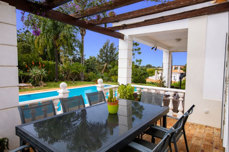 Outdoor Dinning