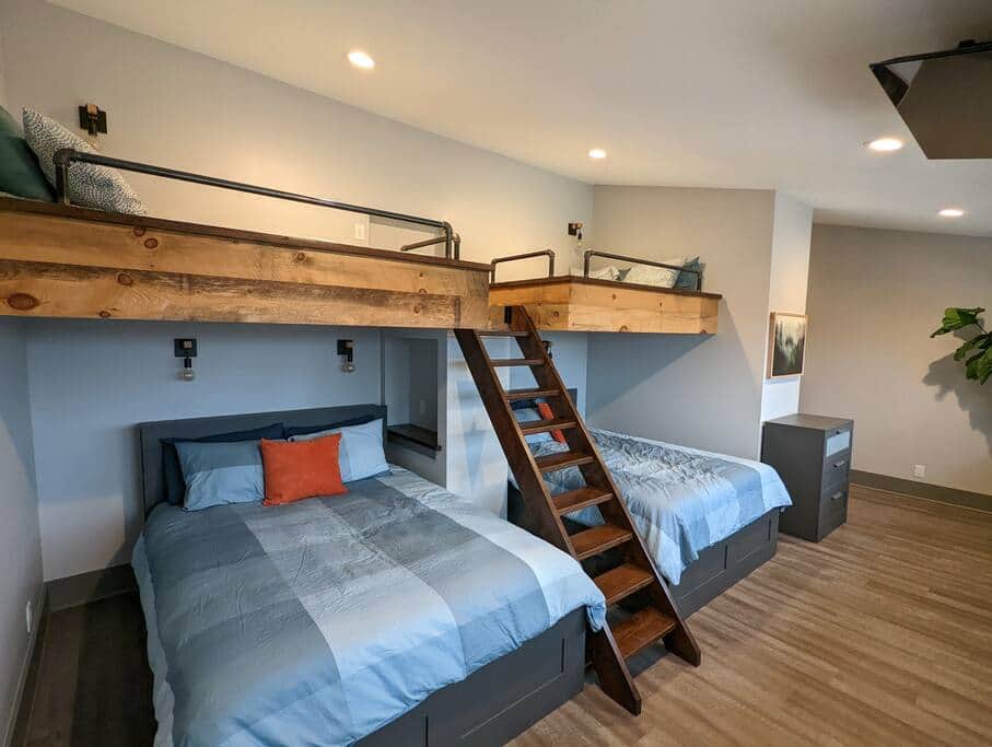 Bunk Room