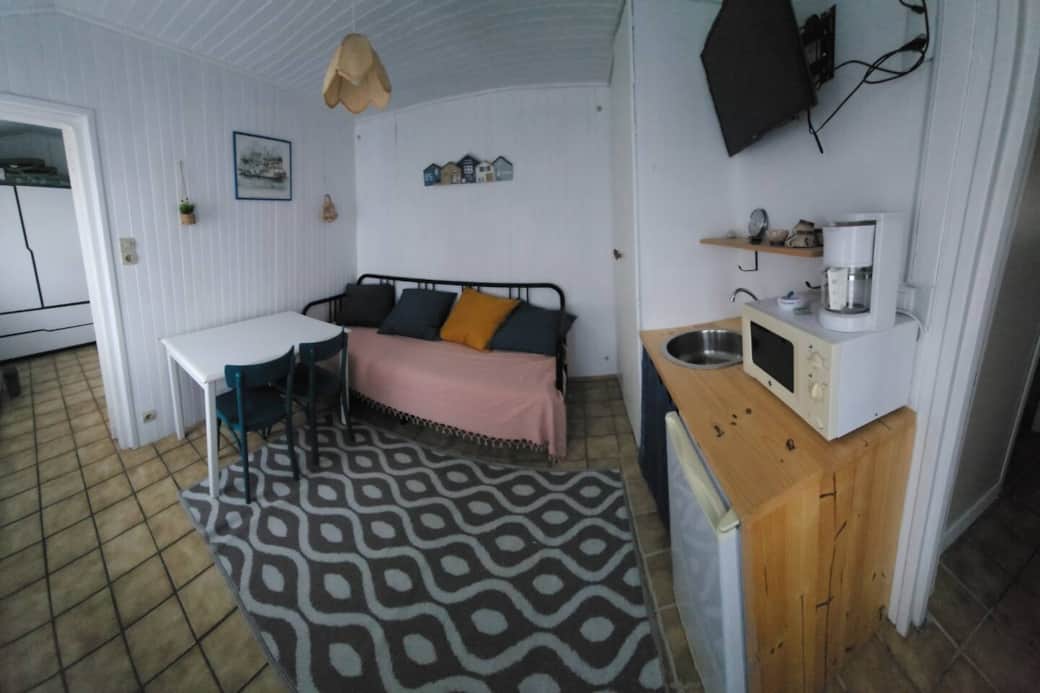 Annexe - pièce commune Annexe - pièce commune
