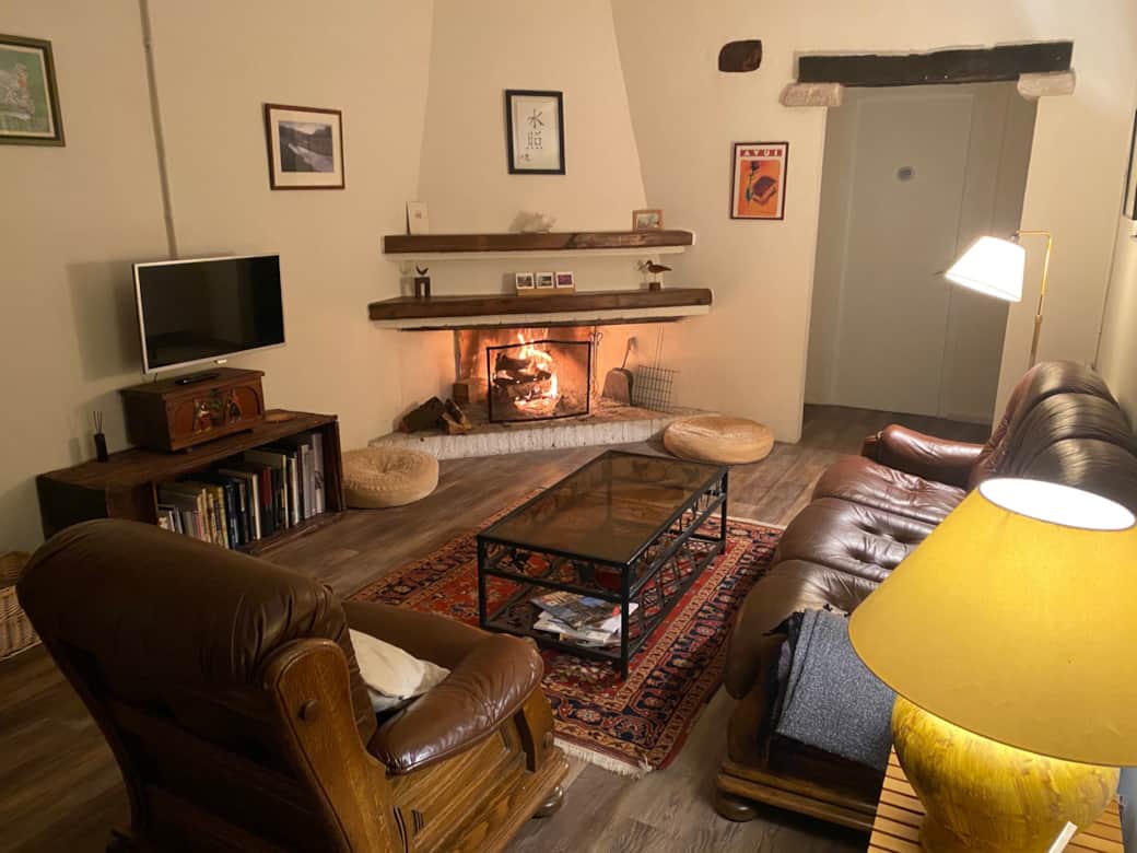 salón este con chiminea