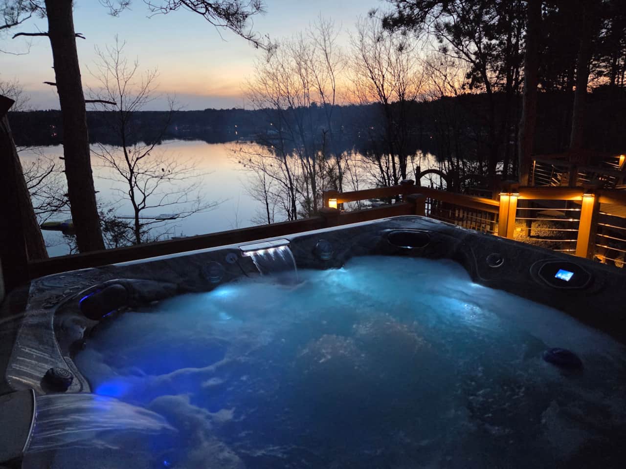 Year-Round Hot Tub Overlooking Pleasant Lake