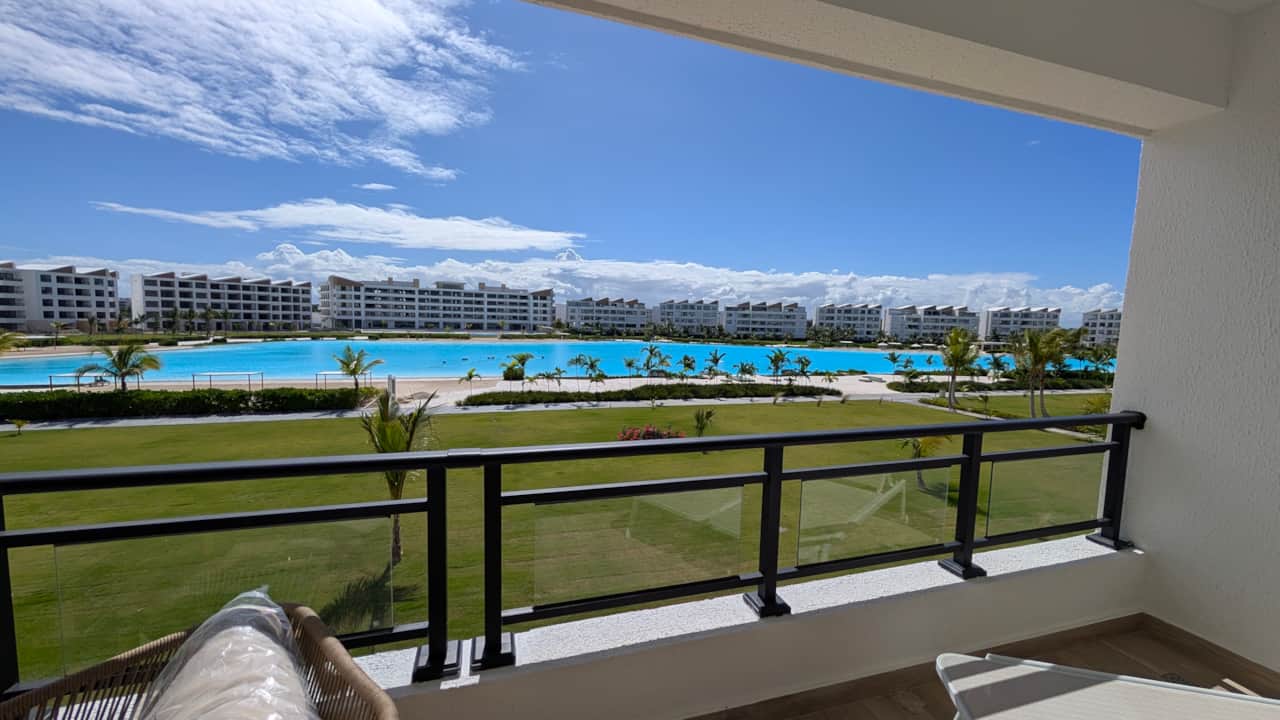 Cana Life Luxury | City Beach -Pool View Balconly