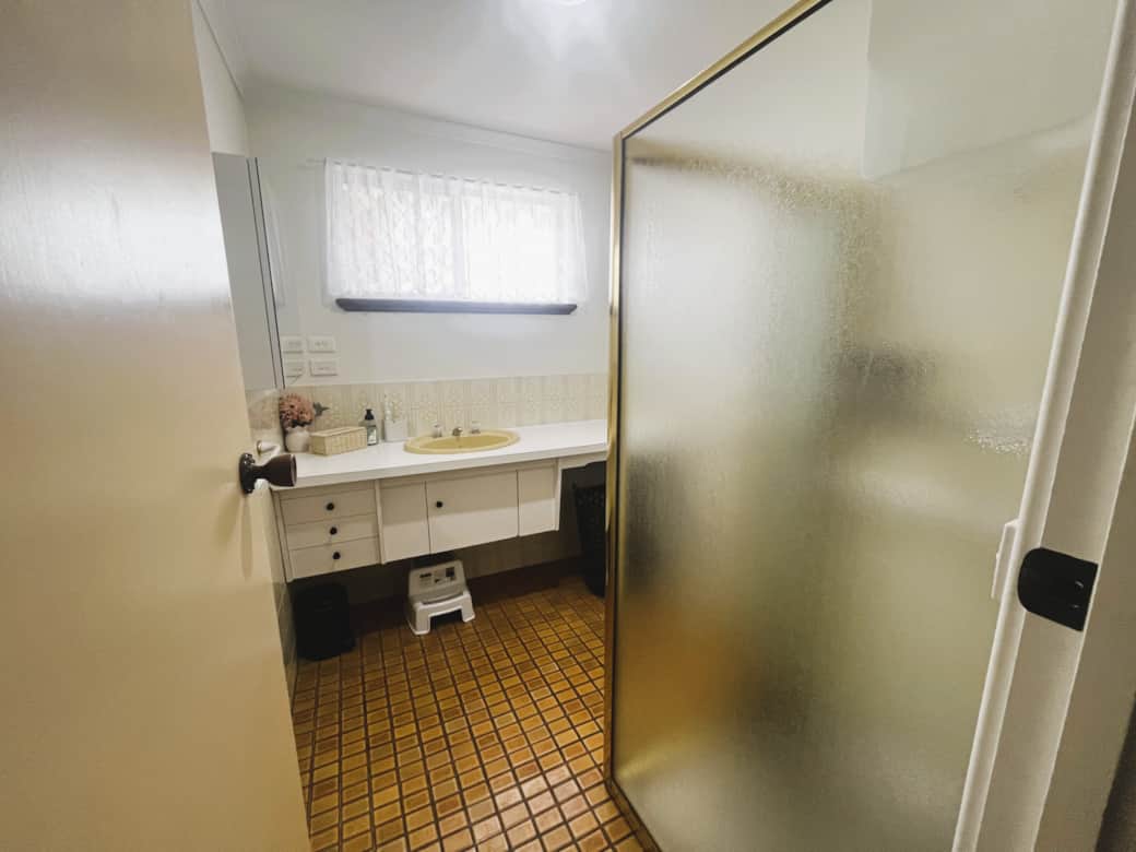 Bathroom at Smugglers Cove holiday home in Esperance