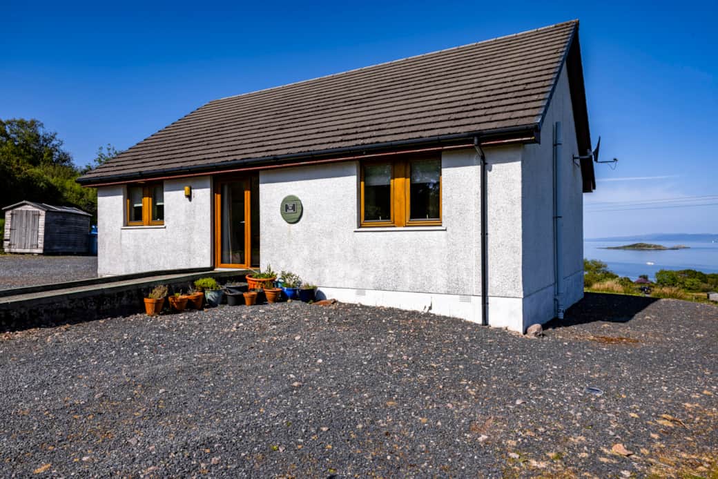 Front view of Torr na Faire