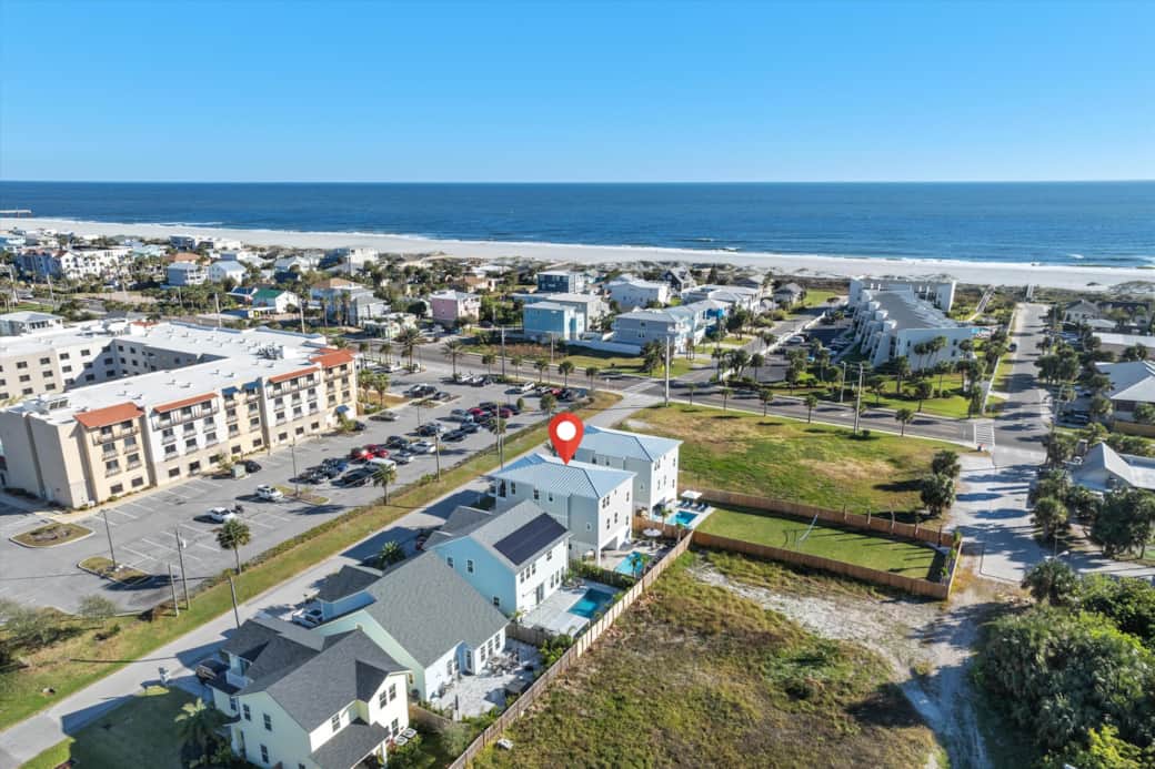 Aerial view showing direct access to the beach. Aerial view showing direct access to the beach.