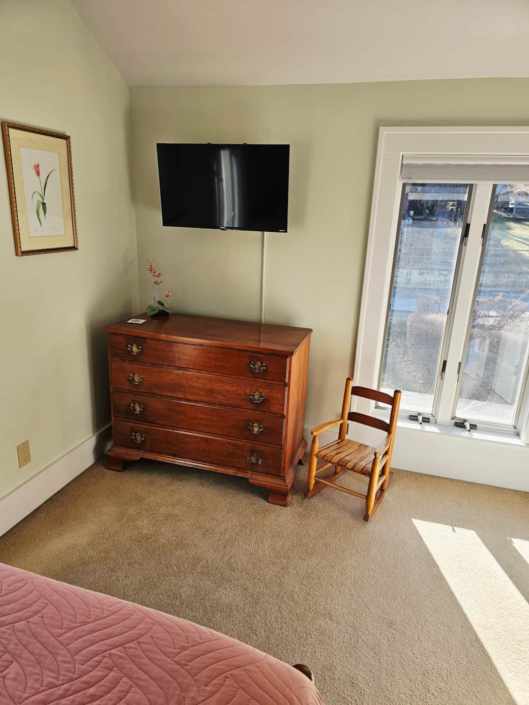 Upstairs full bedroom with antique dresser, closet,  Roku 'Smart TV', beautiful lake views!