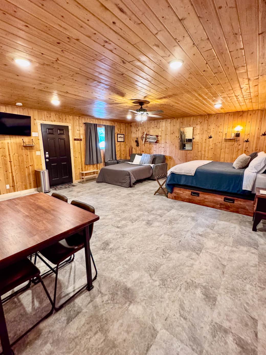 Blackfoot Cabin