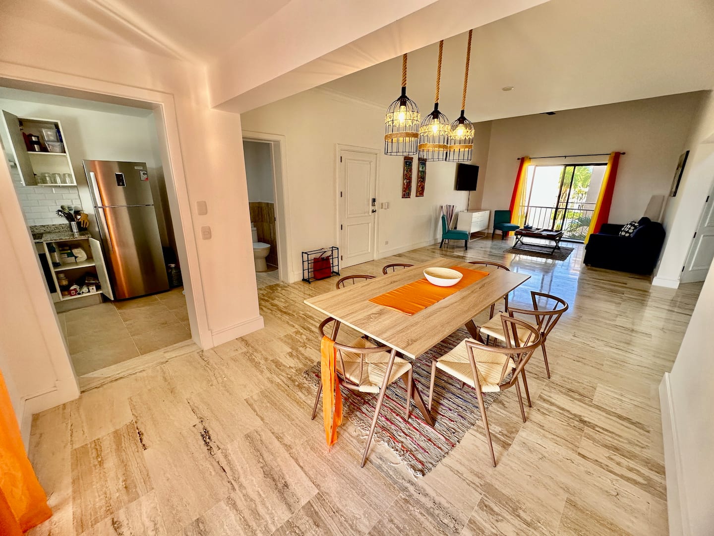 Beautiful condo, great view, pool, beach access photo 4