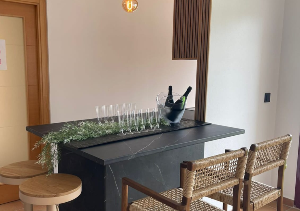Breakfast Bar