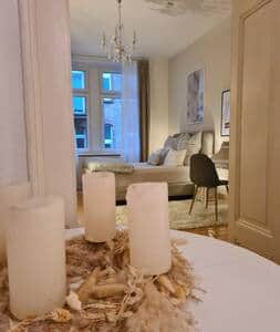 Blick ins Schlafzimmer