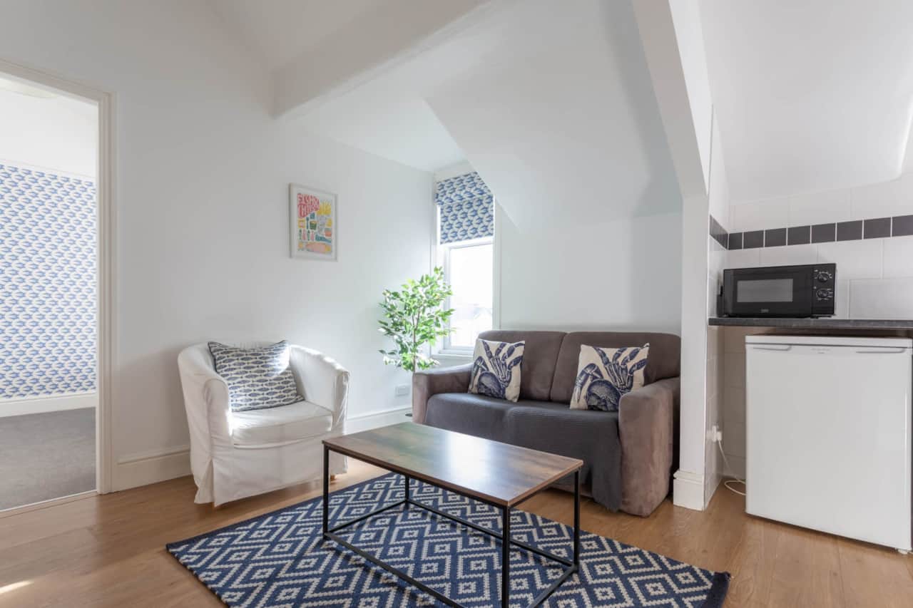 Cosy apartment with a snug living area.