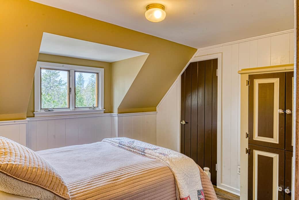 Bedroom 2, Double Bed, Clothing Cabinet, Closet, View