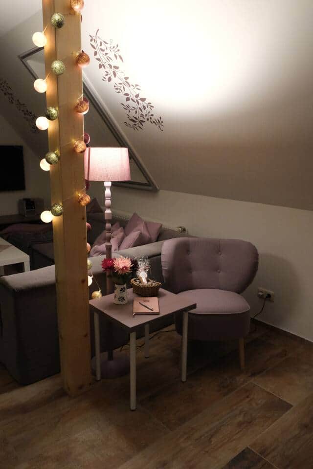 gemütliche Sitzgelegenheit im Wohn/Esszimmer