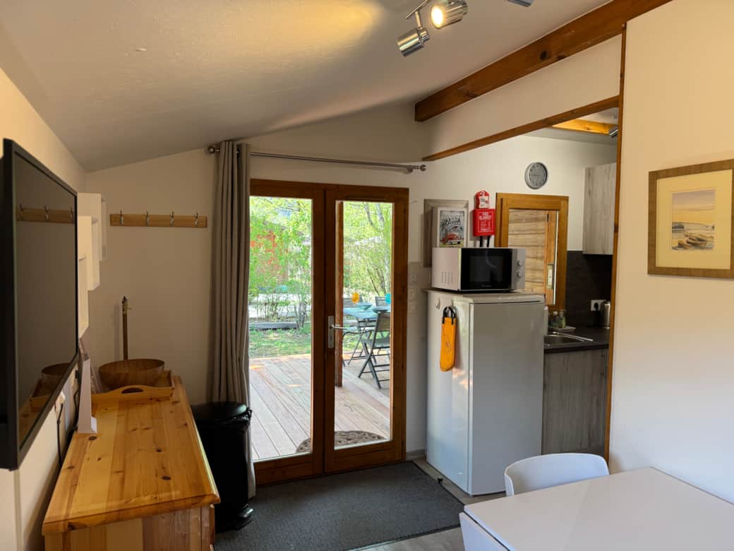Living area & kitchen