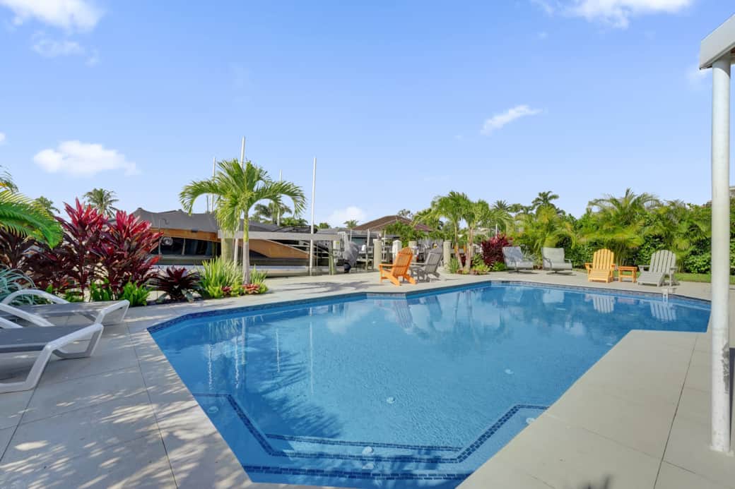 Private heated pool Private heated pool