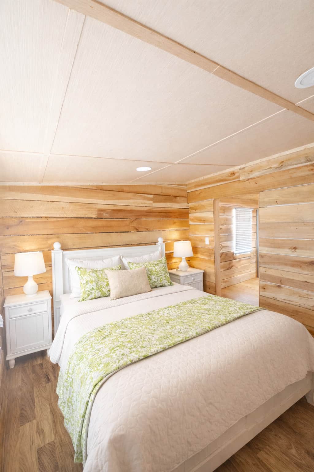 C858C01C 327F 4742 B4E5 CC2F5997DFD4