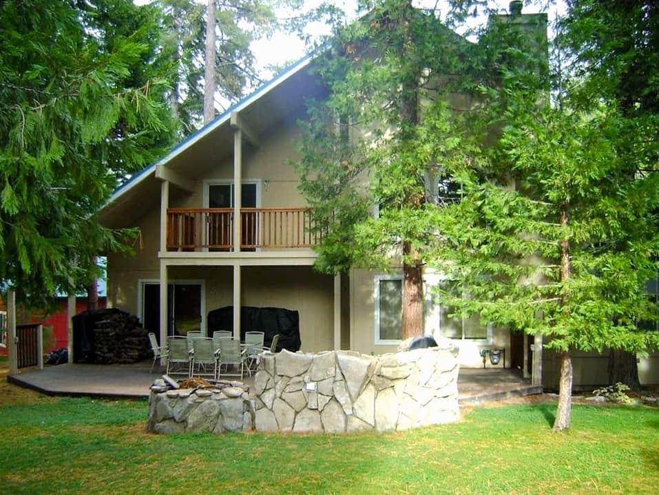 Enjoy your escape to the trees in Shaver Lake