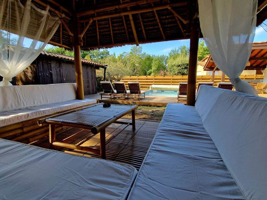 Gazebo pour sieste à l'ombre