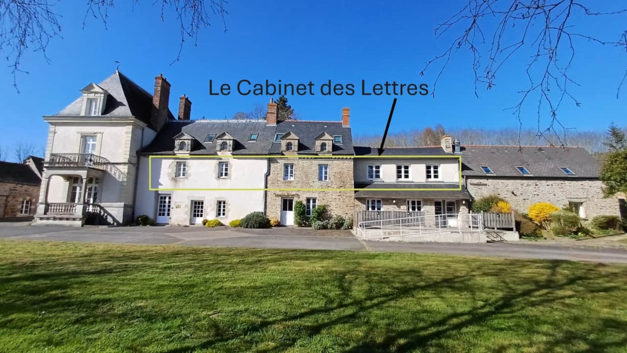 Facade le cabinet des lettres