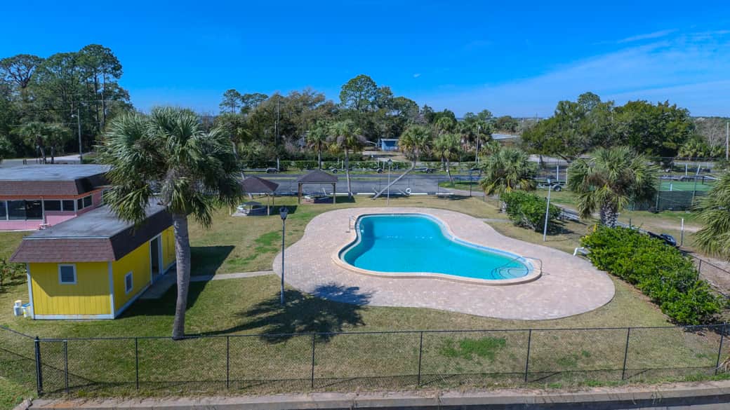 Community Pool Community Pool