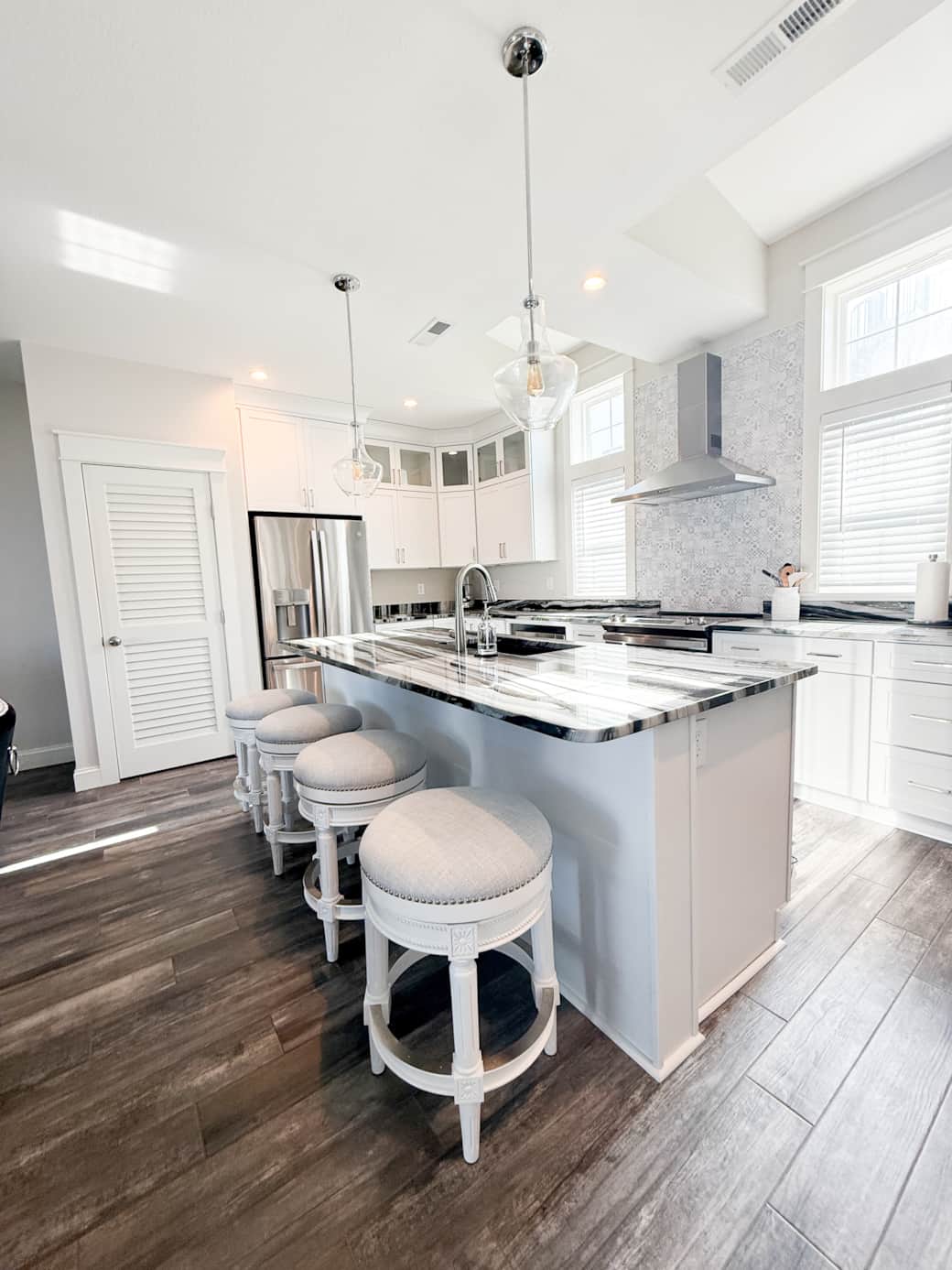 That house kitchen island right