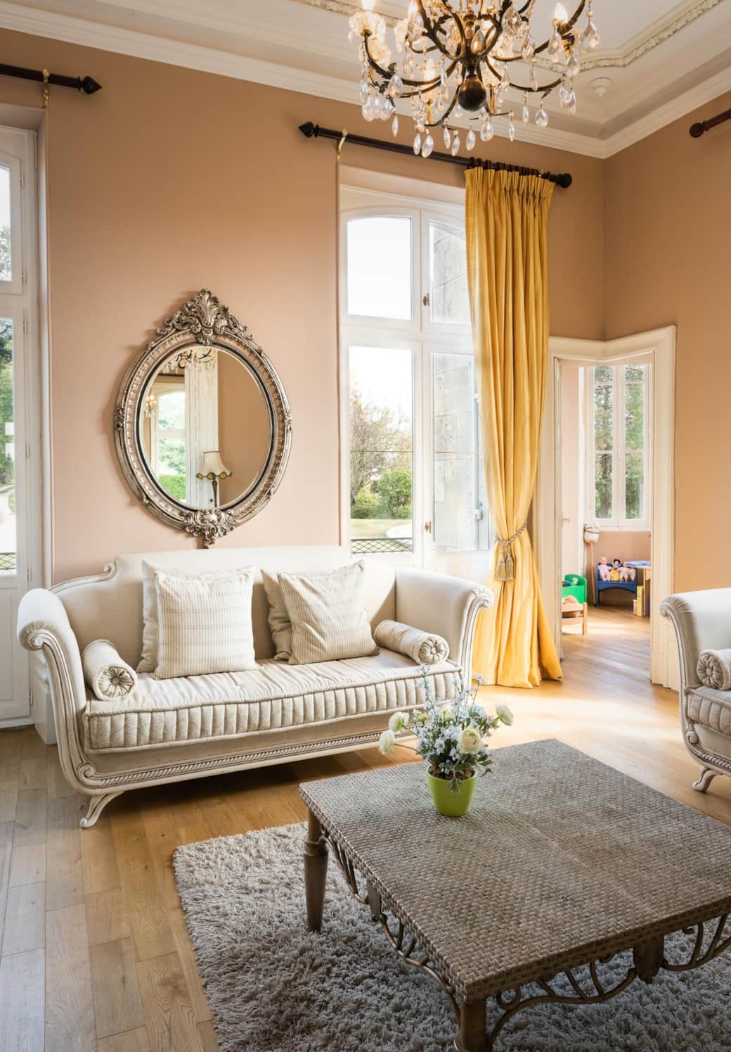 Salon 1 (TV room)