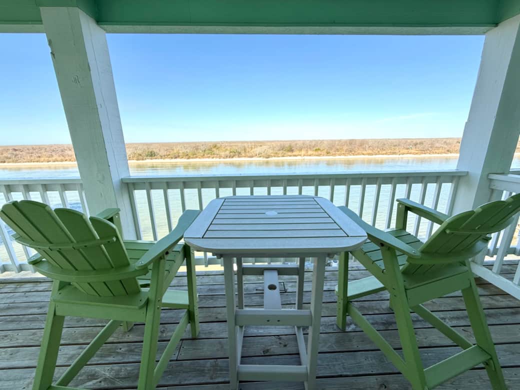 The home is located right on the Colorado River - perfect for boating, fishing or just relaxing! The home is located right on the Colorado River - perfect for boating, fishing or just relaxing!