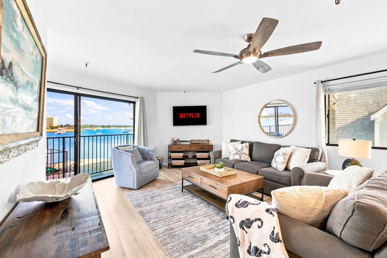 LIving Area - Smart TV & Balcony