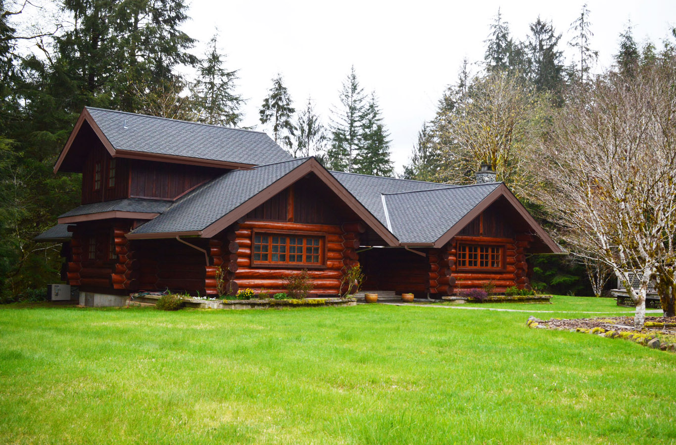 Sol Duc River Log Cabin