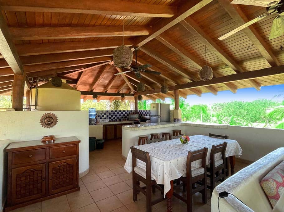 Open dining area