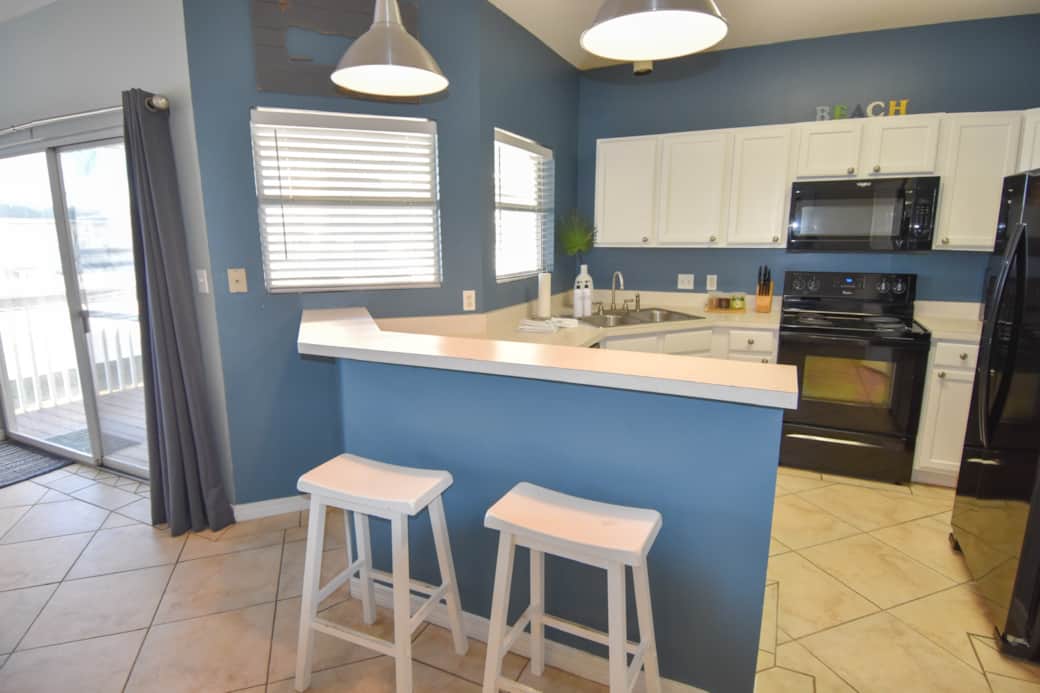 Kitchen with the full setup!