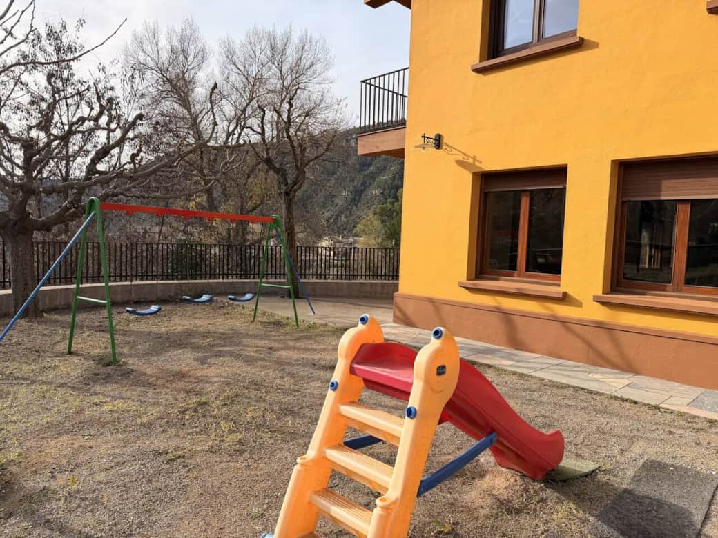 Exterior, parque infantil