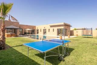 Villa Sanna, élégante avec piscine, jacuzzi & jeux — photo 11