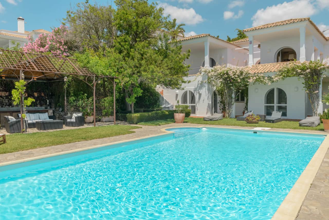 Villa Silene Porche-Pool 