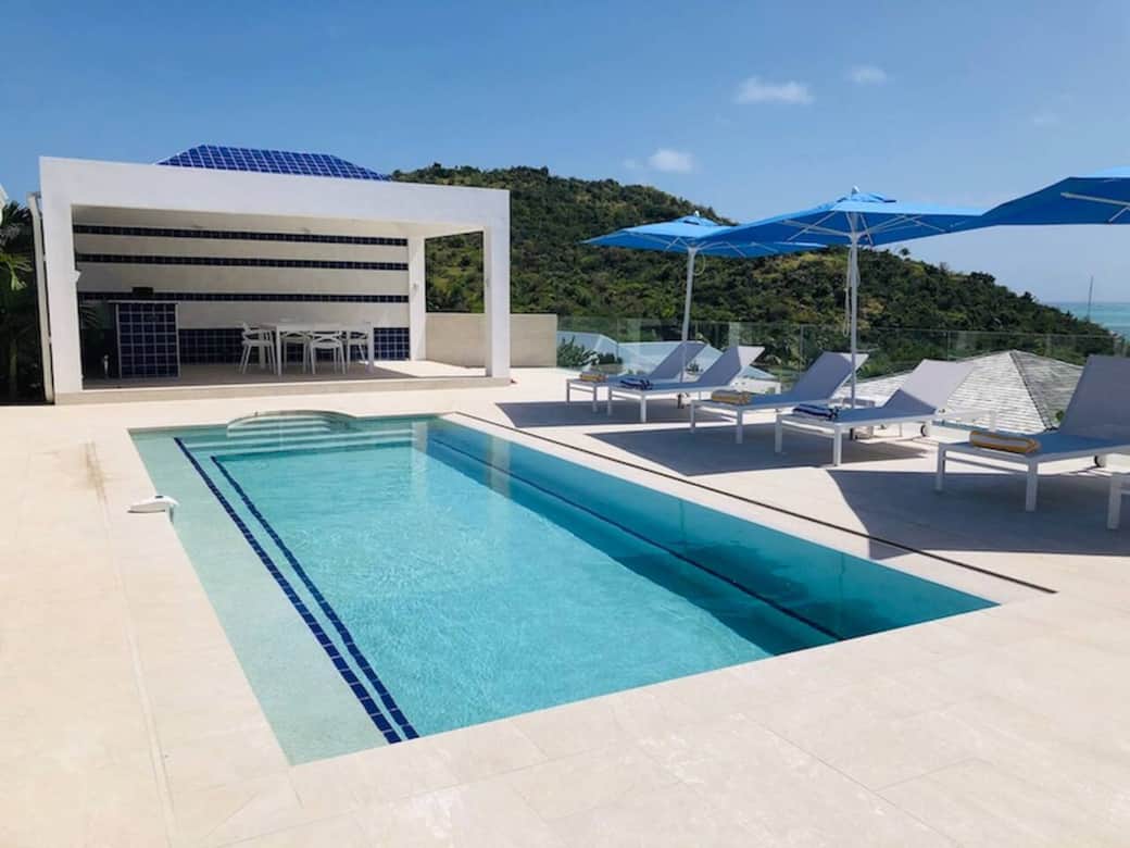 Private pool with sun loungers and outdoor kitchen area Azur