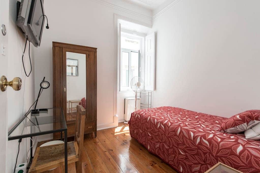 Private Bedroom