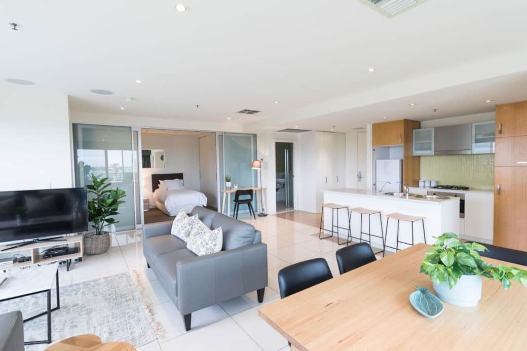 Elite Accommodation, Adelaide, Glenelg, Short term rental, WiFi, Furnished, beach, gym, pool