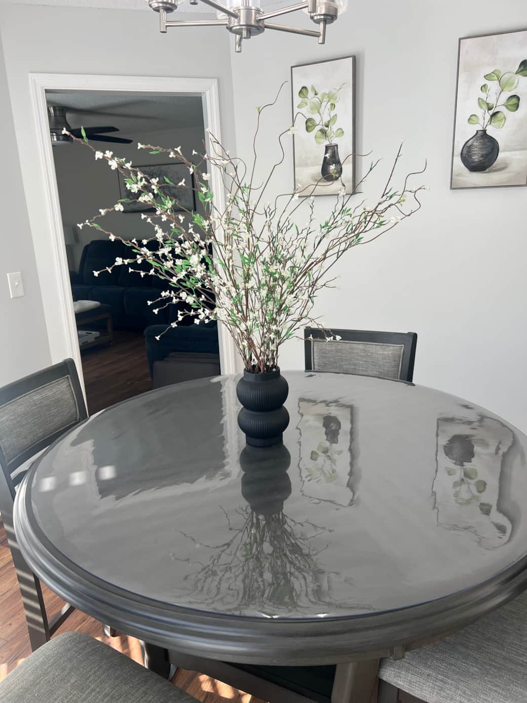 New photo dinning room 1