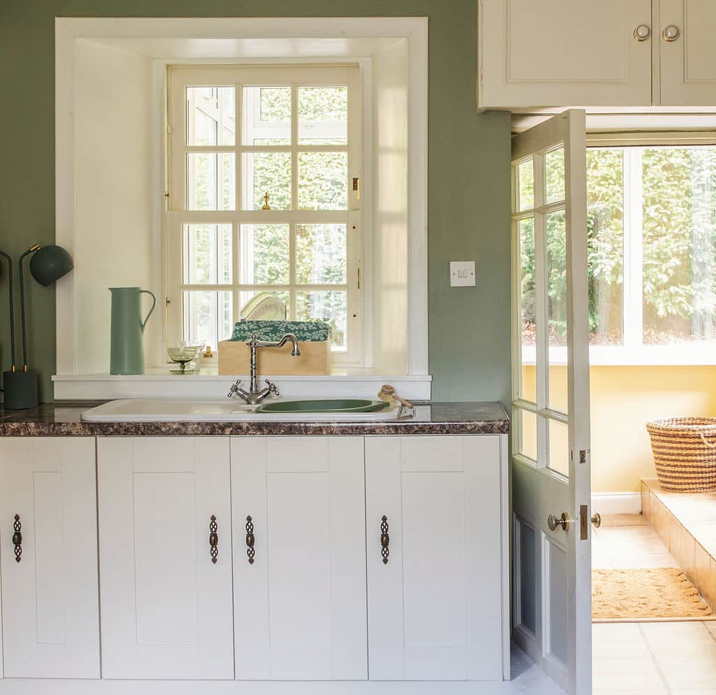 Kitchen north