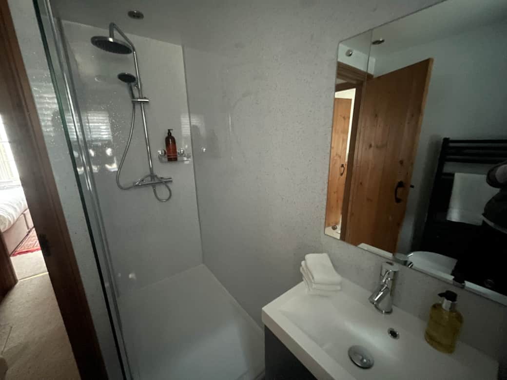 Double Shower Room in Bluebirds Holiday Cottage Ramsgate